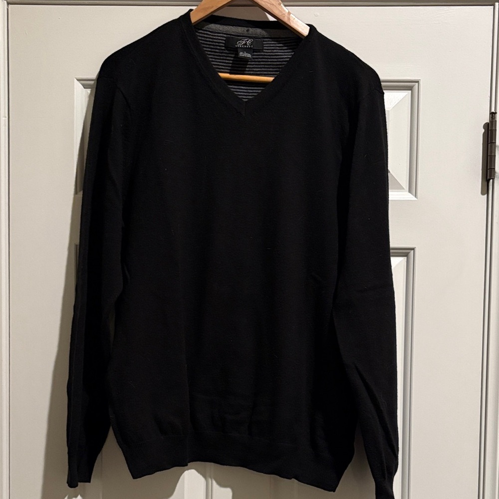 Foxcroft Men's Classic Black V-Neck super soft sweater, cotton & cashmere